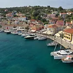 Locanda Paxos 18Th Century Heritage Home With Seaview