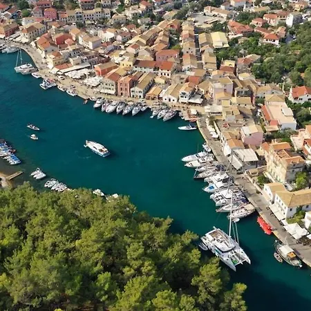 Feriehus Paxos 18th Century Heritage With Seaview Gaios